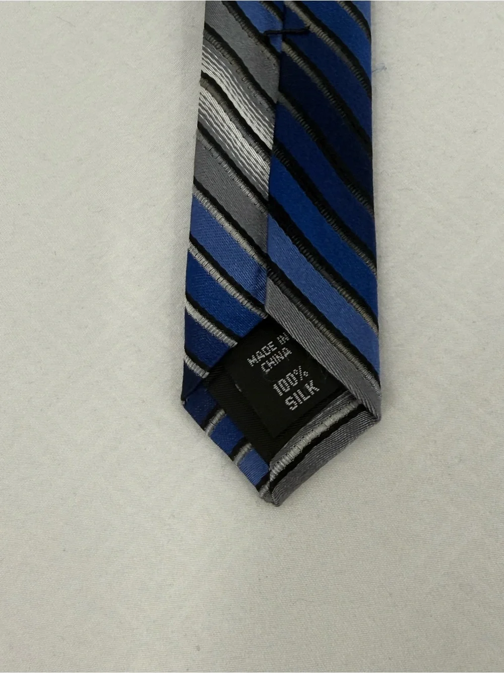 Van Heusen silk Blue and Gray Diagonal Striped Tie